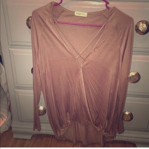 Crossed cleavage long sleeve top